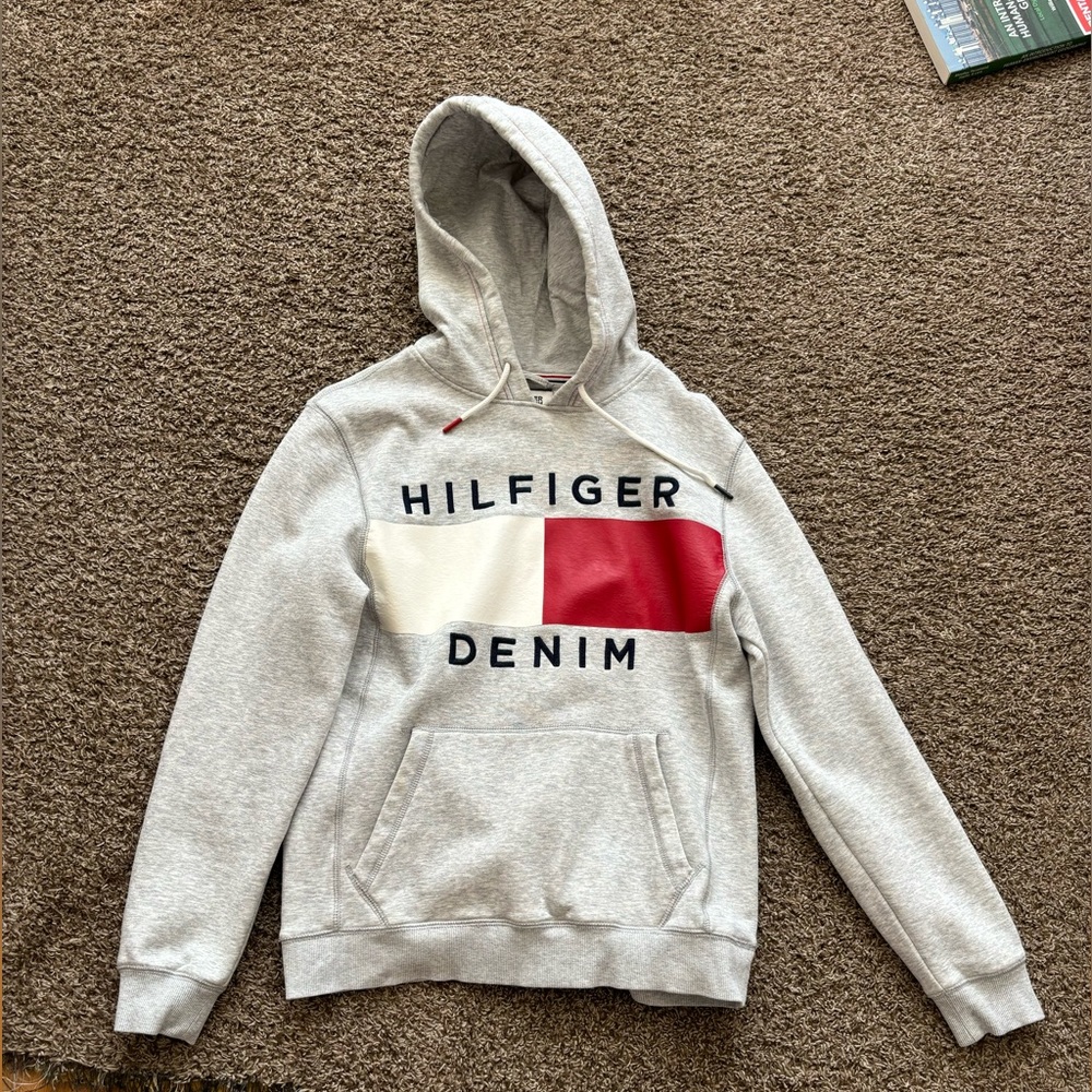 Tommy Hilfiger Men’s Long Sleeve Fleece Flag Pullover Hoodie Size Medium